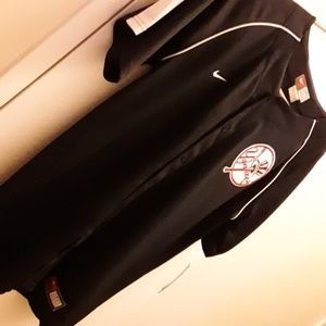 BRAND NEW with tags.  NIKE Yankees